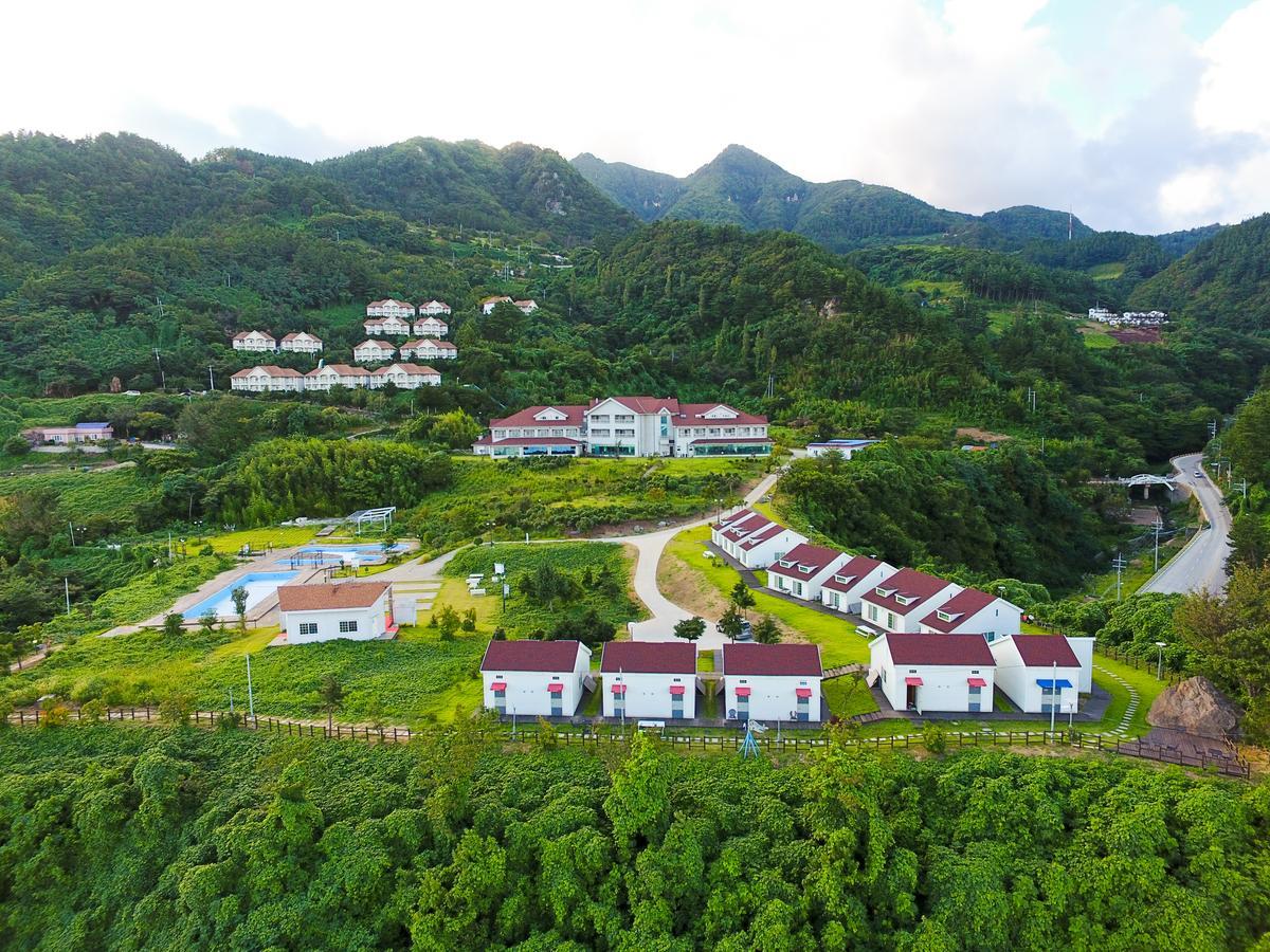 迪乌隆度假村 郁陵 外观 照片